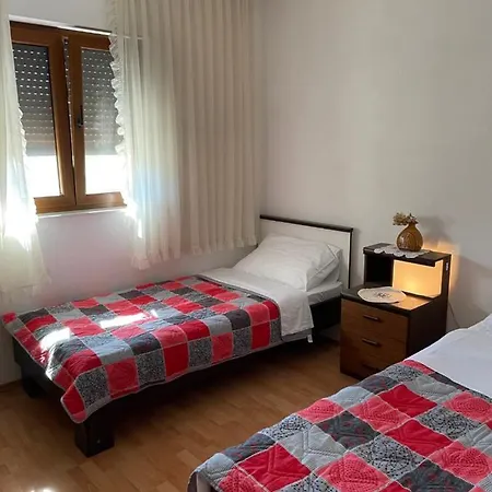 Palada House With A Private Pool * Marina