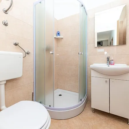 Palada House With A Private Pool Apartment Marina