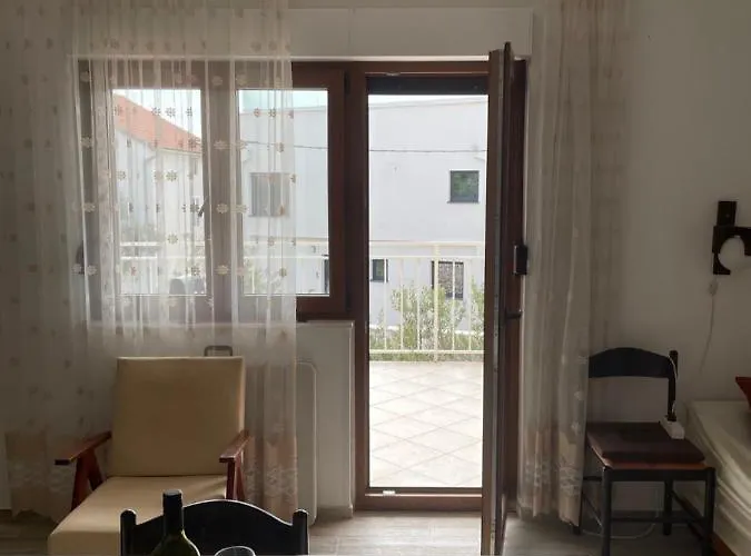 Palada House With A Private Pool Apartman Marina